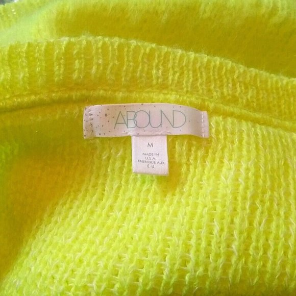 ABOUND Womens Cardigan Sweater Size Medium Yellow Cropped Fuzzy - Picture 6 of 6